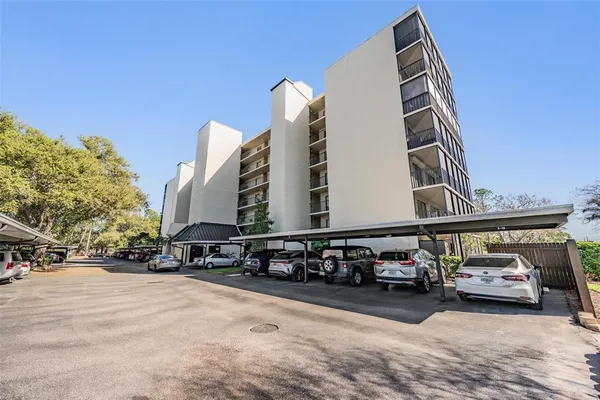 $227,000 | 2900 Cove Cay Drive, Unit 7B, Clearwater, FL 33760
