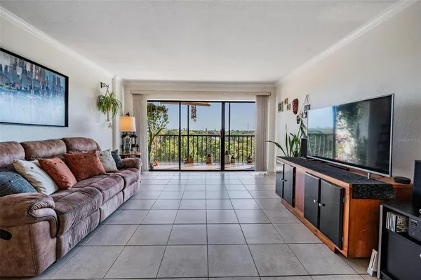 $227,000 | 2900 Cove Cay Drive, Unit 7B, Clearwater, FL 33760