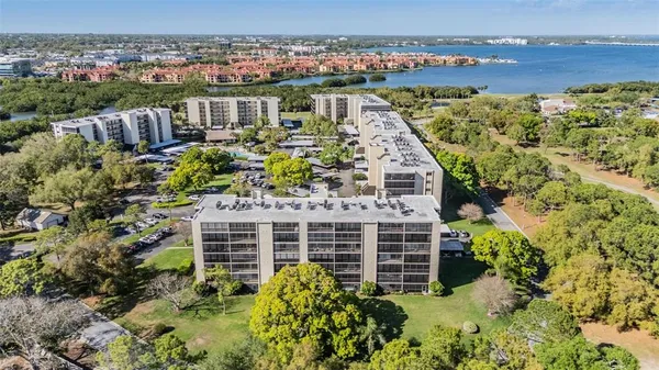 $227,000 | 2900 Cove Cay Drive, Unit 7B, Clearwater, FL 33760