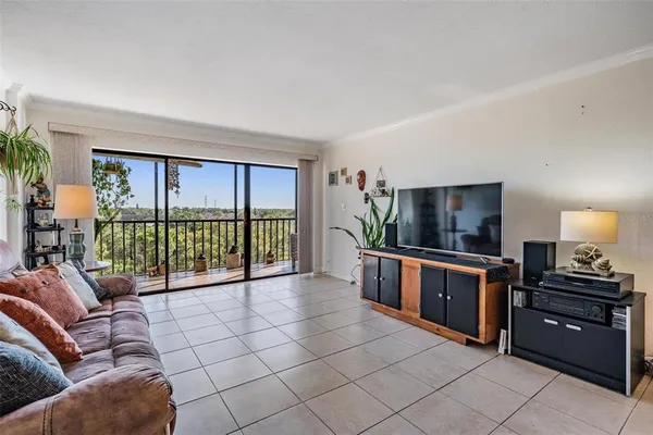 $227,000 | 2900 Cove Cay Drive, Unit 7B, Clearwater, FL 33760