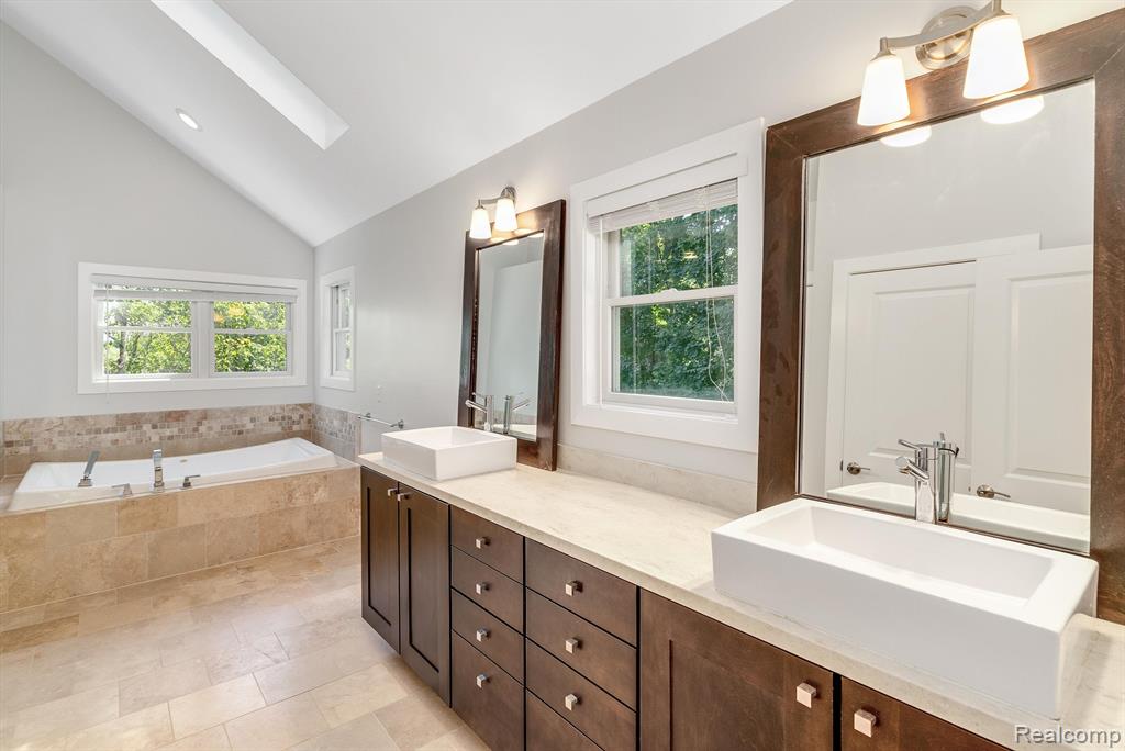1320 Traver Road Ann Arbor, MI 48105 - Photo 14 of 35 Gallery Image 14