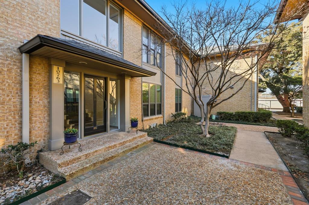 10763 Villager Road, Unit B Dallas, TX 75230 - Photo 2 of 31