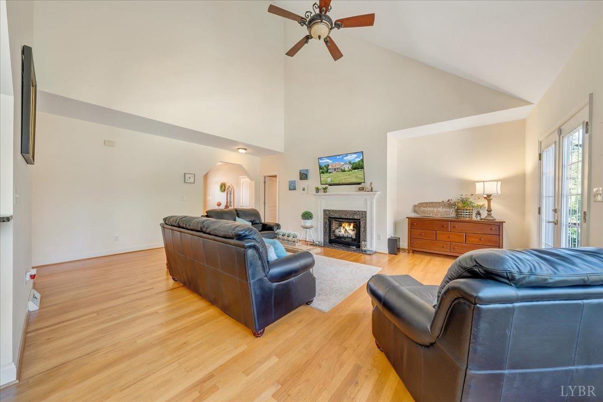 2571 Headens Bridge Road Bedford, VA 24523 - Photo 12 of 98 Gallery Image 12