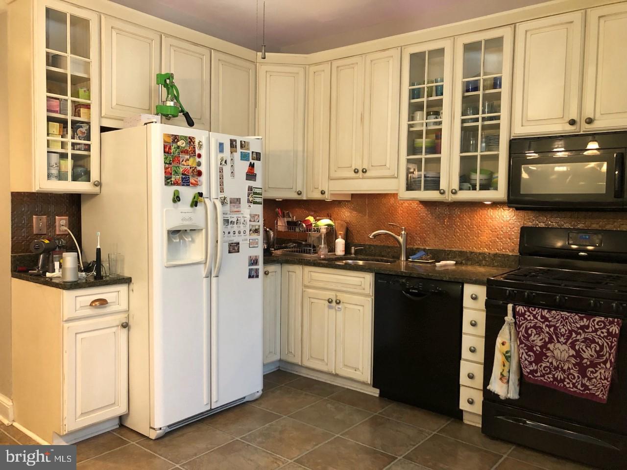 3622 Roland Avenue Baltimore, MD 21211 - Photo 17 of 38 Kitchen