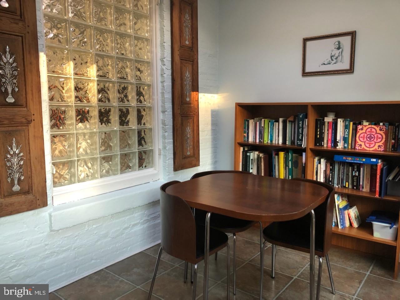 3622 Roland Avenue Baltimore, MD 21211 - Photo 24 of 38 Sunroom