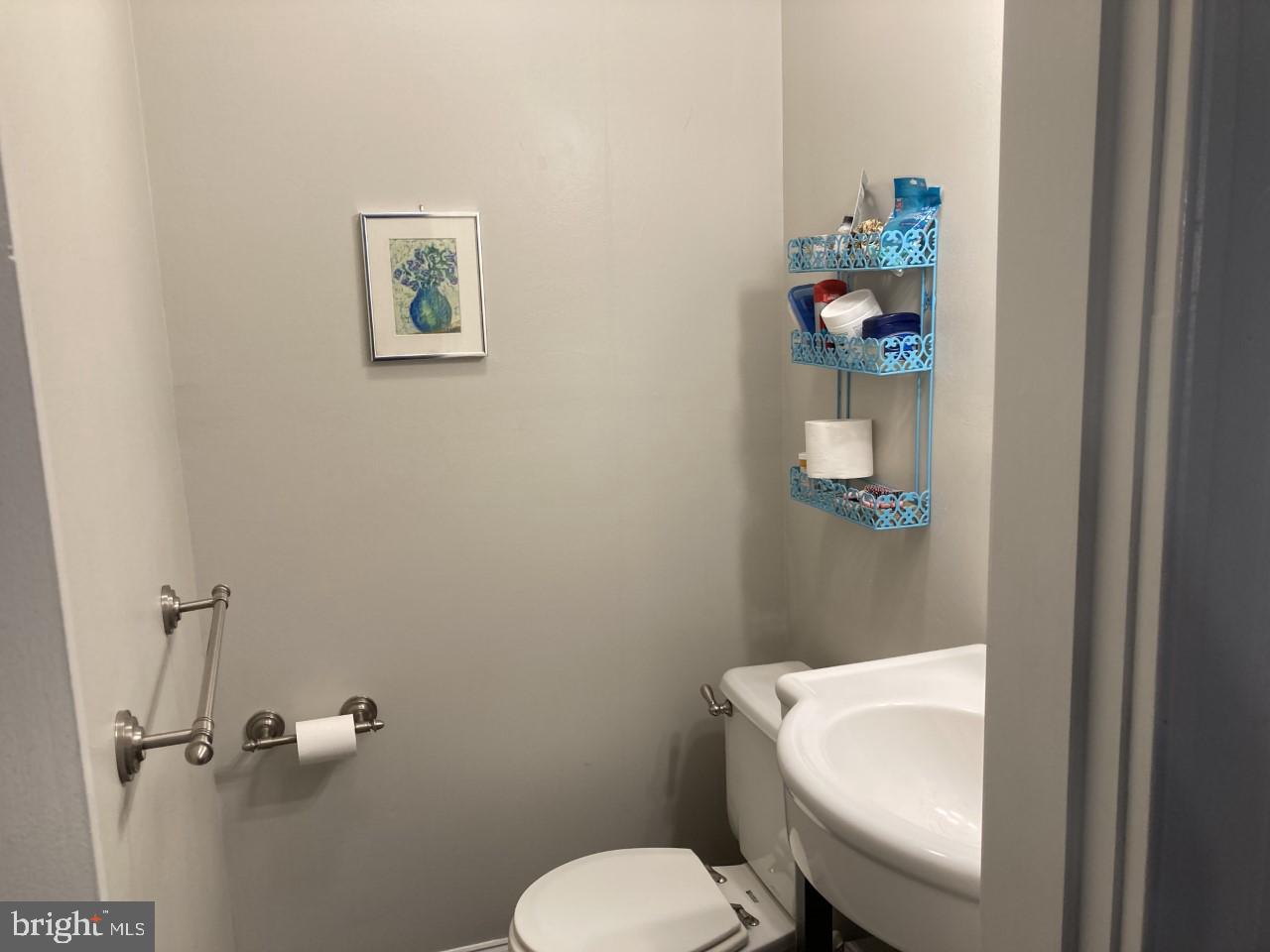 3622 Roland Avenue Baltimore, MD 21211 - Photo 25 of 38 Main Level Bathroom
