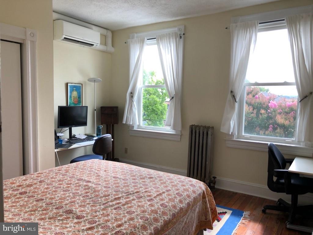 3622 Roland Avenue Baltimore, MD 21211 - Photo 31 of 38 2nd Bedroom