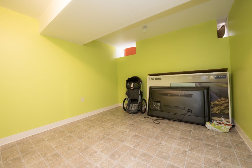 183 Transit Street Woonsocket, RI 02895 - Photo 17 of 20 Gallery Image 17