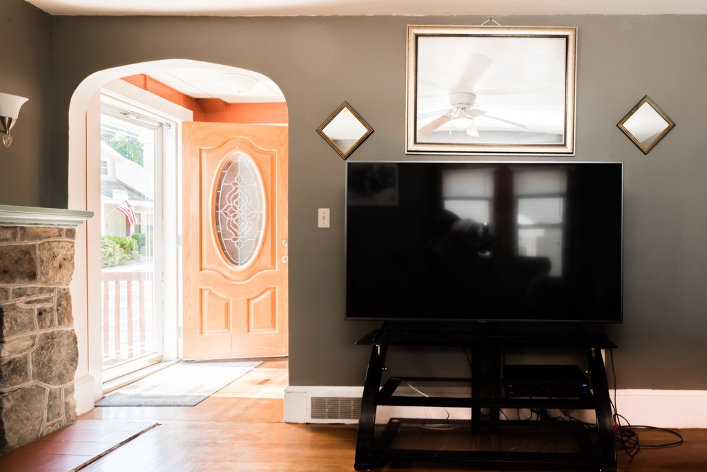 183 Transit Street Woonsocket, RI 02895 - Photo 2 of 20 Gallery Image 2