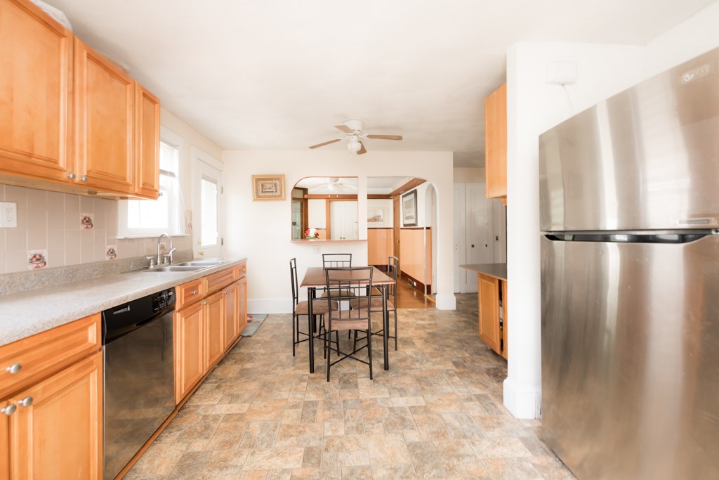 183 Transit Street Woonsocket, RI 02895 - Photo 6 of 20 Gallery Image 6