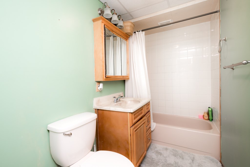 183 Transit Street Woonsocket, RI 02895 - Photo 9 of 20 Gallery Image 9