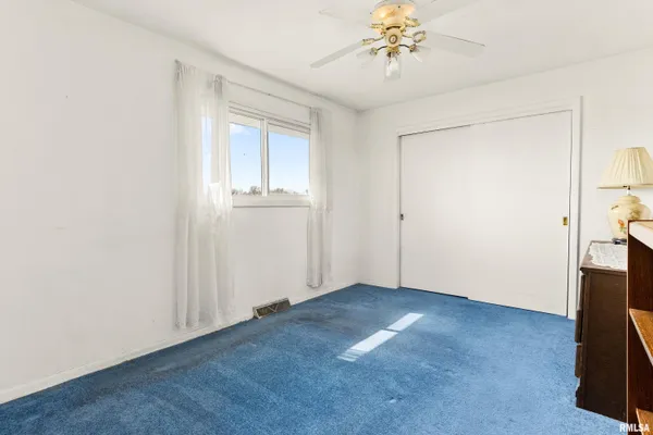 $140,000 | 5511 Everett McKinley Dirksen Parkway, Peoria, IL 61607