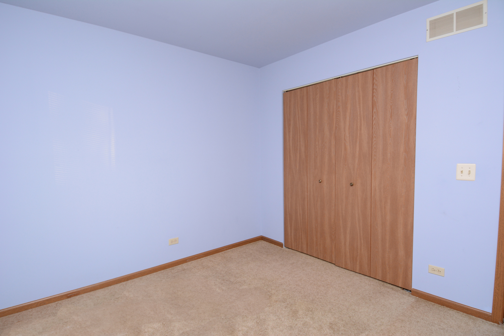 402 Heine Avenue, Unit 402 Elgin, IL 60123 - Photo 12 of 16
