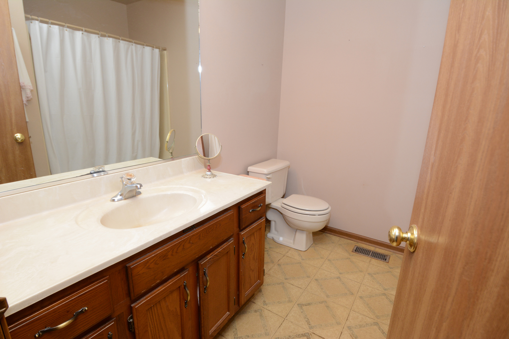 402 Heine Avenue, Unit 402 Elgin, IL 60123 - Photo 13 of 16