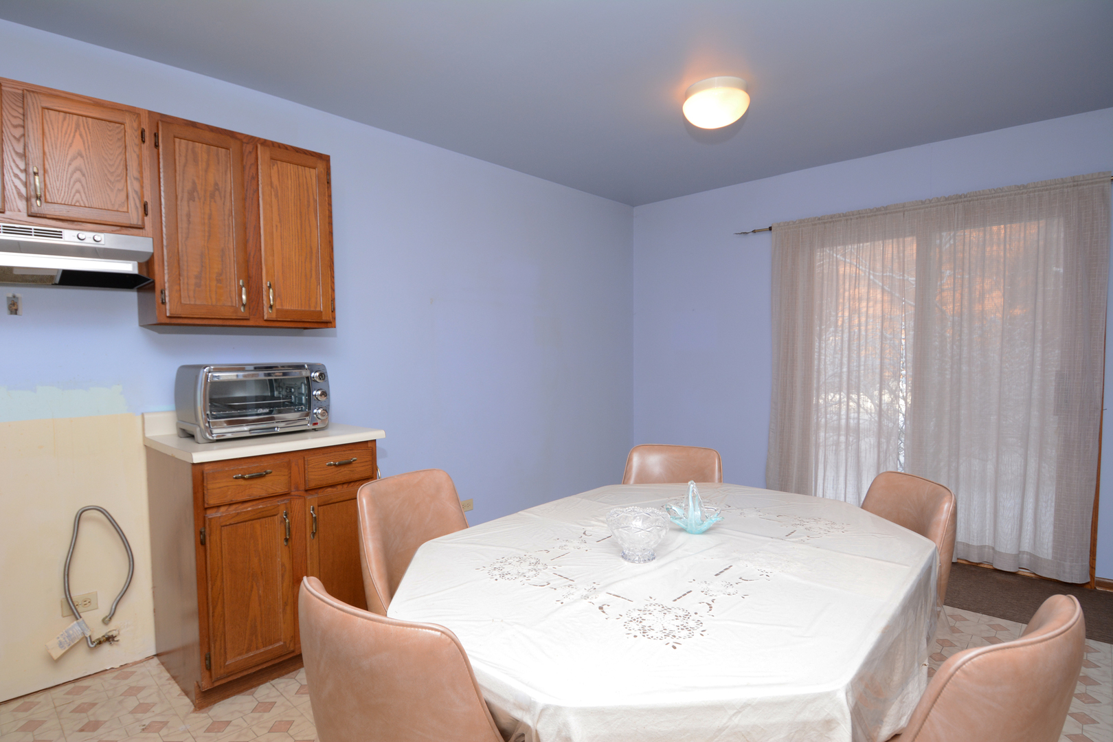 402 Heine Avenue, Unit 402 Elgin, IL 60123 - Photo 4 of 16