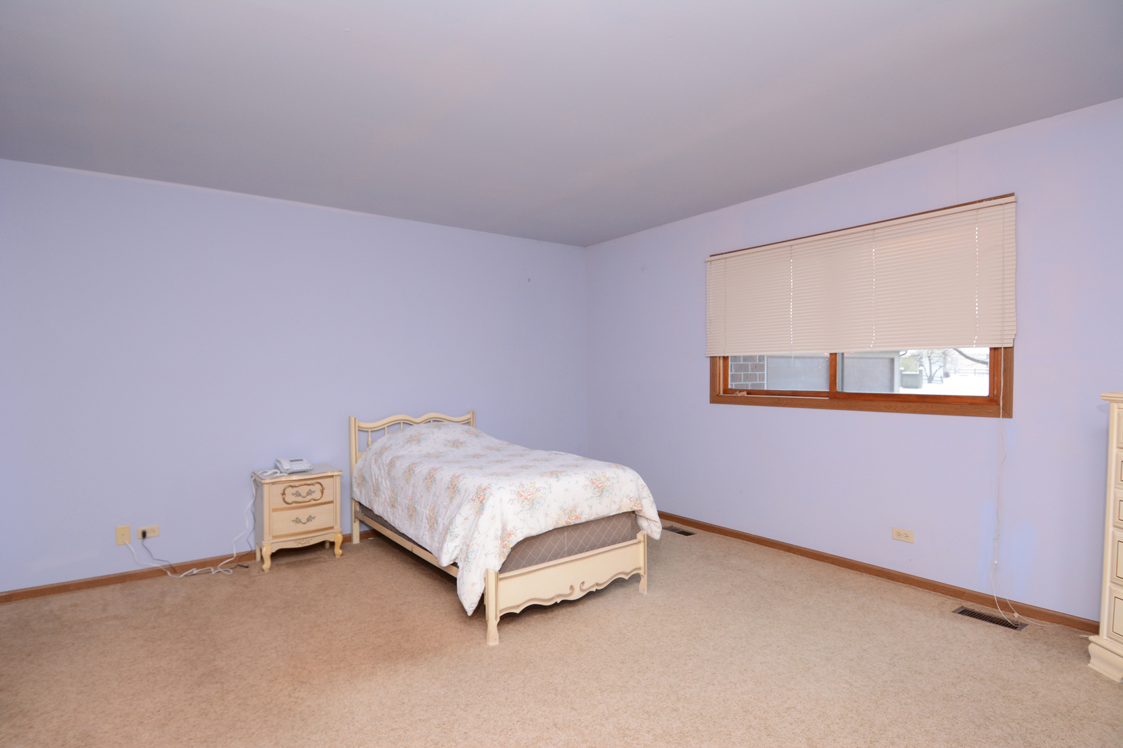 402 Heine Avenue, Unit 402 Elgin, IL 60123 - Photo 9 of 16