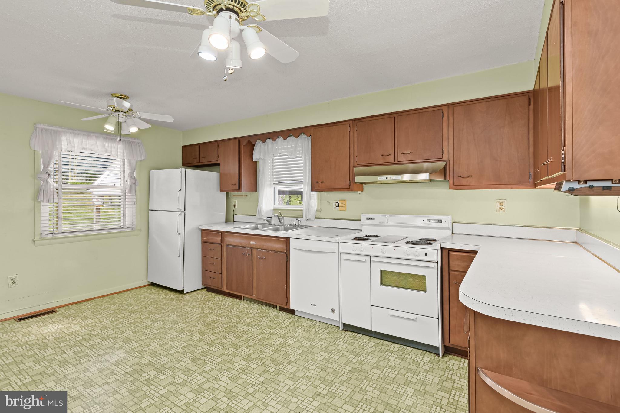 12206 Edgemont Street Silver Spring, MD 20902 - Photo 12 of 34 Kitchen