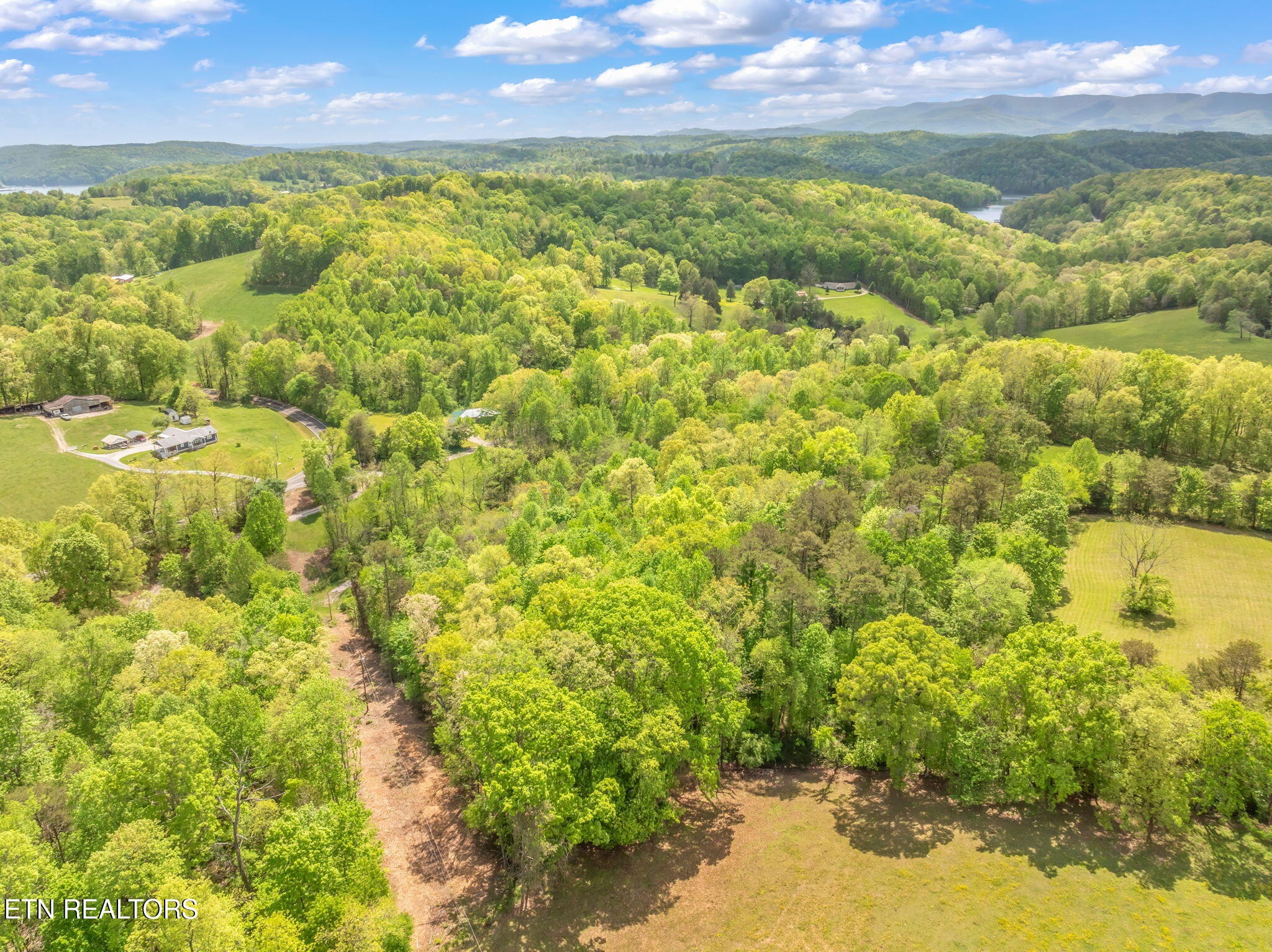 122 Cove Hollow Road La Follette, TN 37766 - Photo 50 of 58 Gallery Image 50