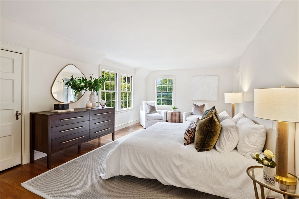 655 Centre Street Newton, MA 02458 - Photo 20 of 40 Gallery Image 20