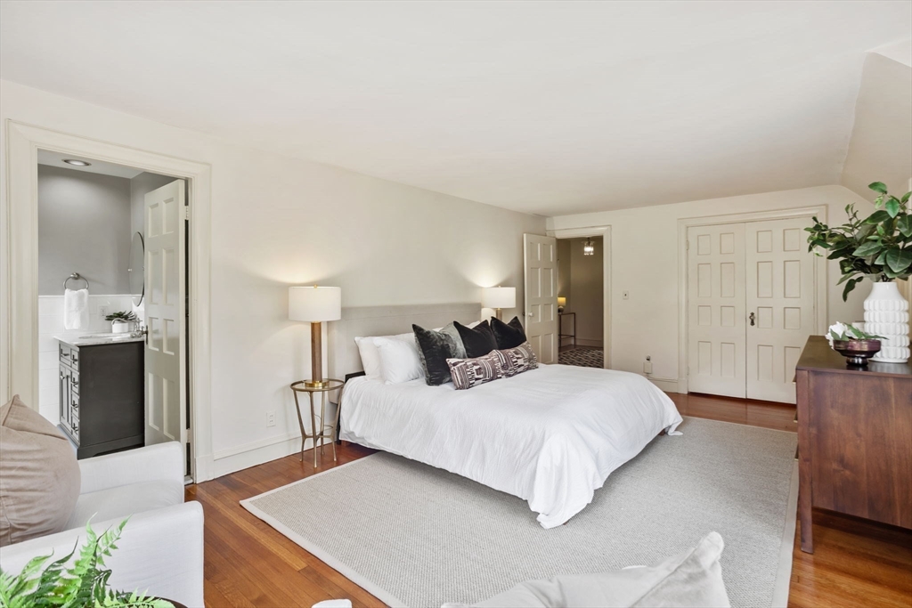 655 Centre Street Newton, MA 02458 - Photo 21 of 40 Gallery Image 21