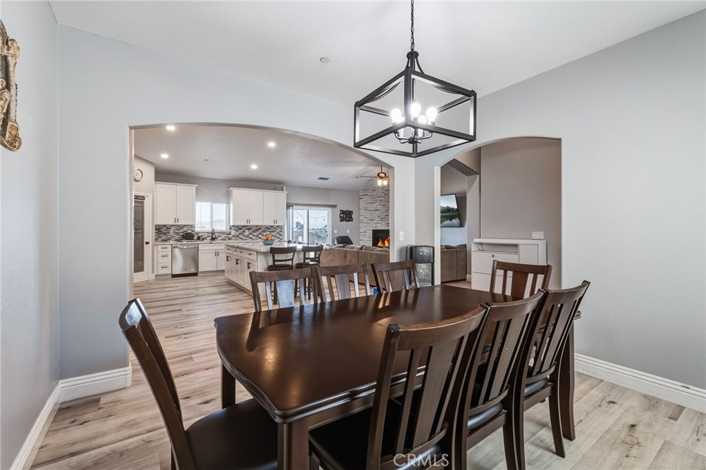16169 Rancherias Road Apple Valley, CA 92307 - Photo 12 of 27