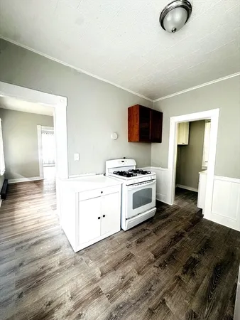 $2,700 | 738 Central Street, Unit 2, Lowell, MA 01852