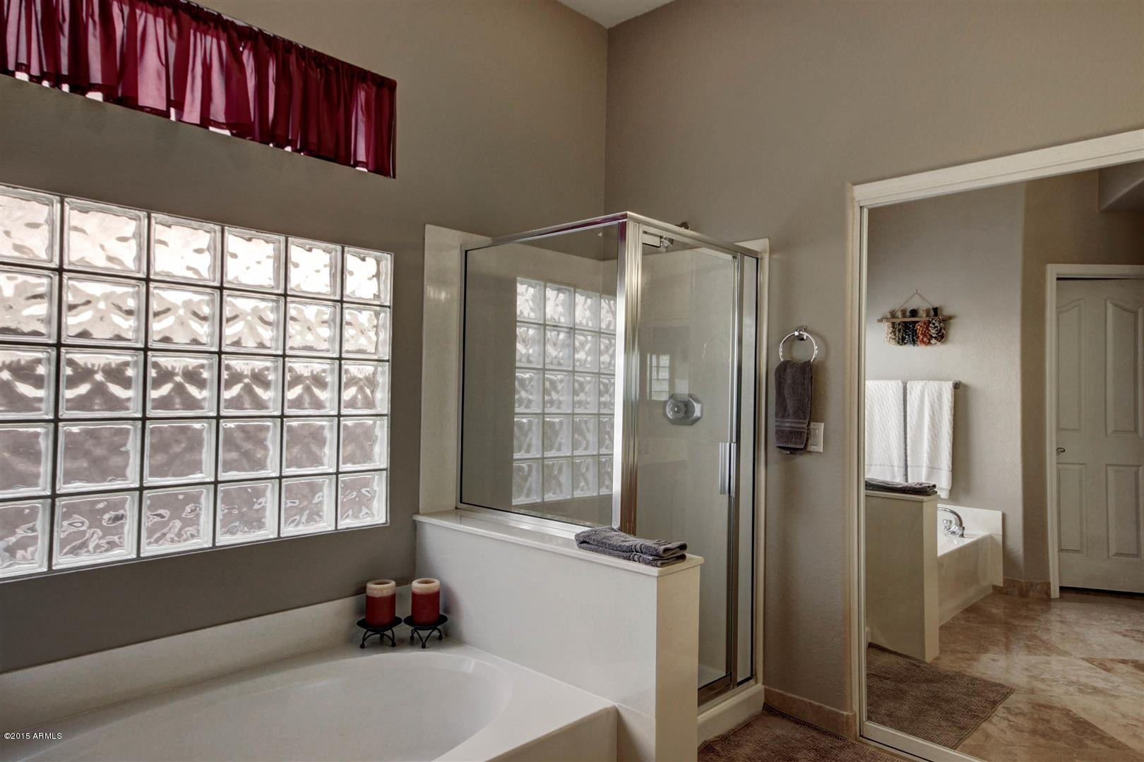 6751 West Del Rio Street Chandler, AZ 85226 - Photo 18 of 38 Master Bathroom