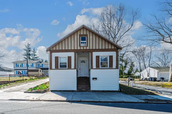 $324,999 | 157 East Wyoming Avenue, Absecon, NJ 08201
