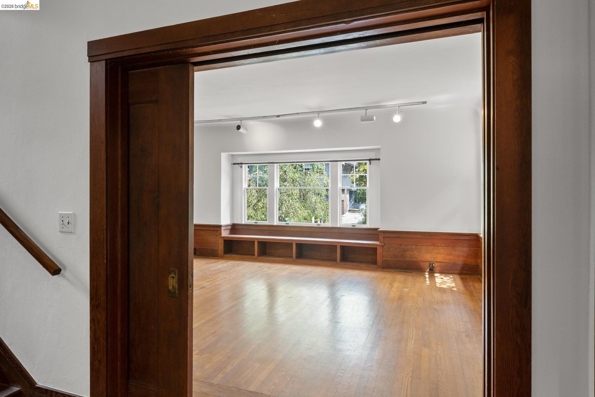 2714 Woolsey Street Berkeley, CA 94705 - Photo 10 of 46