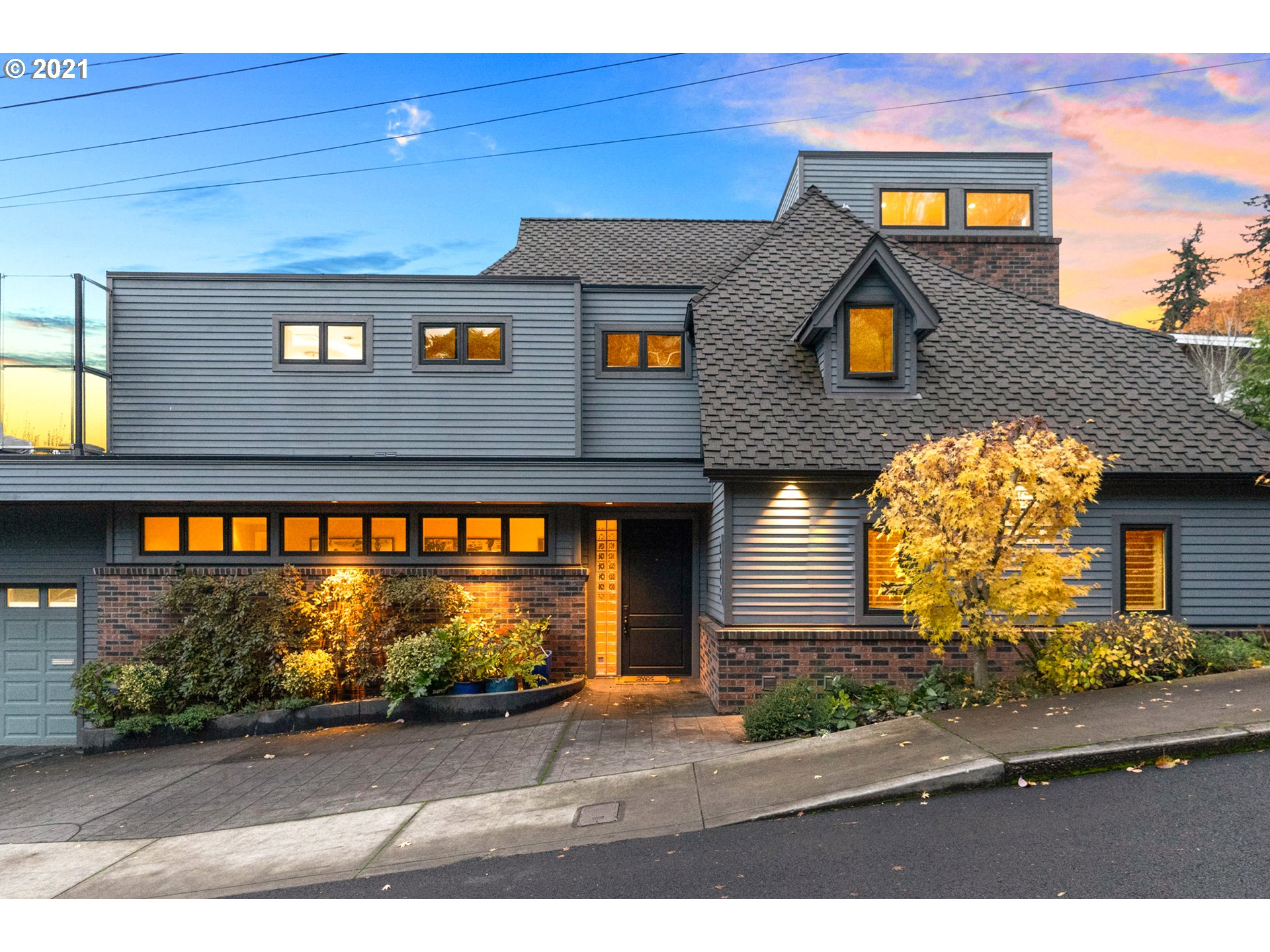 2226 Southwest 15th Avenue Portland, OR 97201 - Photo 2 of 31 Gallery Image 2