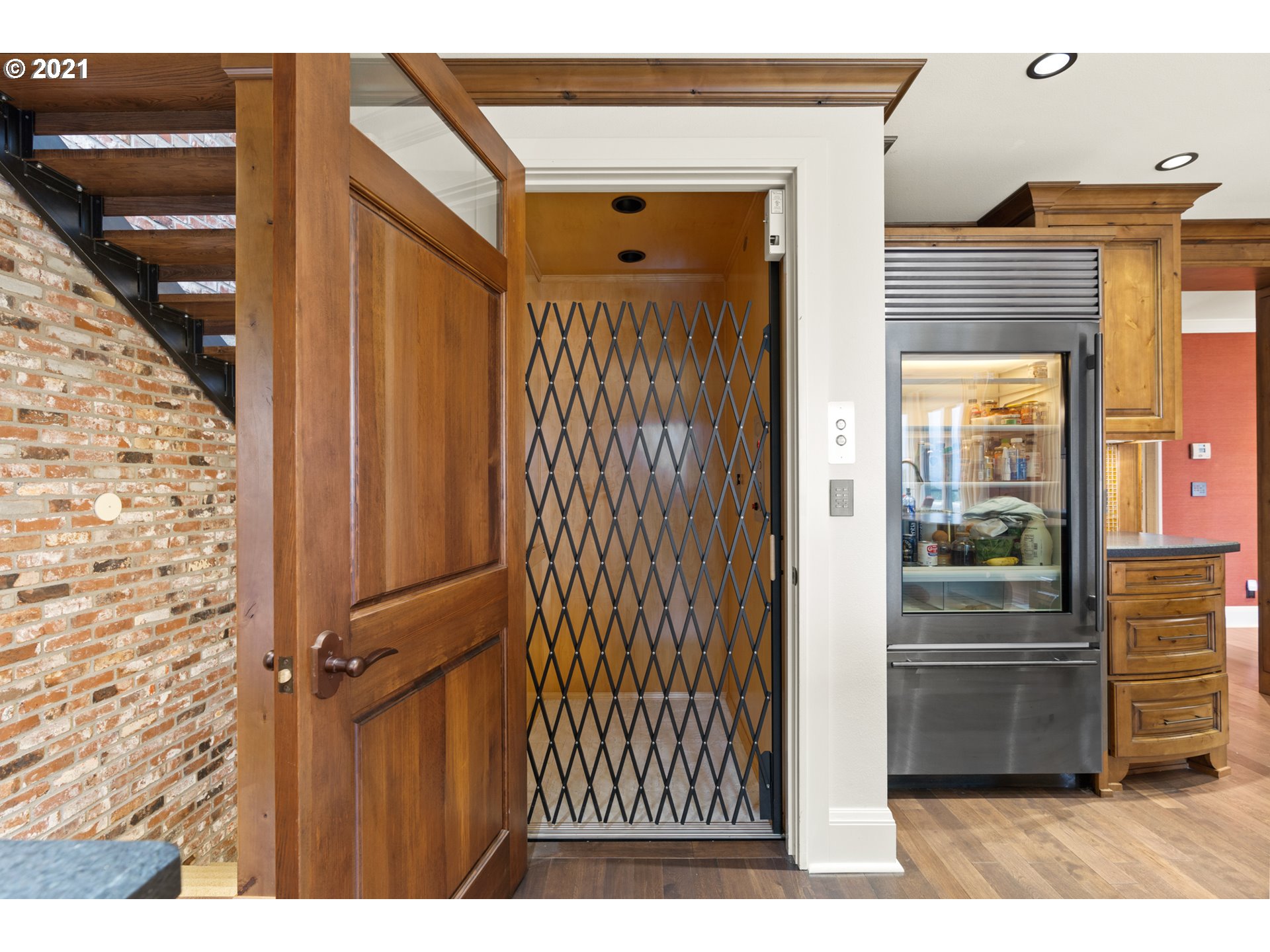 2226 Southwest 15th Avenue Portland, OR 97201 - Photo 9 of 31 Gallery Image 9