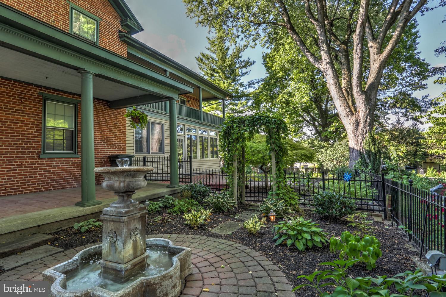 201 East Main Street Lititz, PA 17543 - Photo 60 of 78 Water Fountain