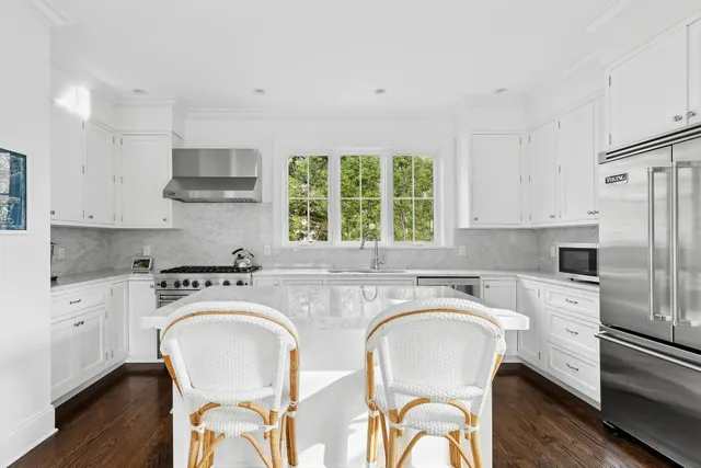 $4,495,000 | 162 Norris Lane, Bridgehampton, NY 11932