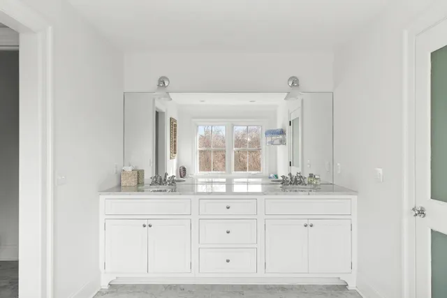 $4,495,000 | 162 Norris Lane, Bridgehampton, NY 11932