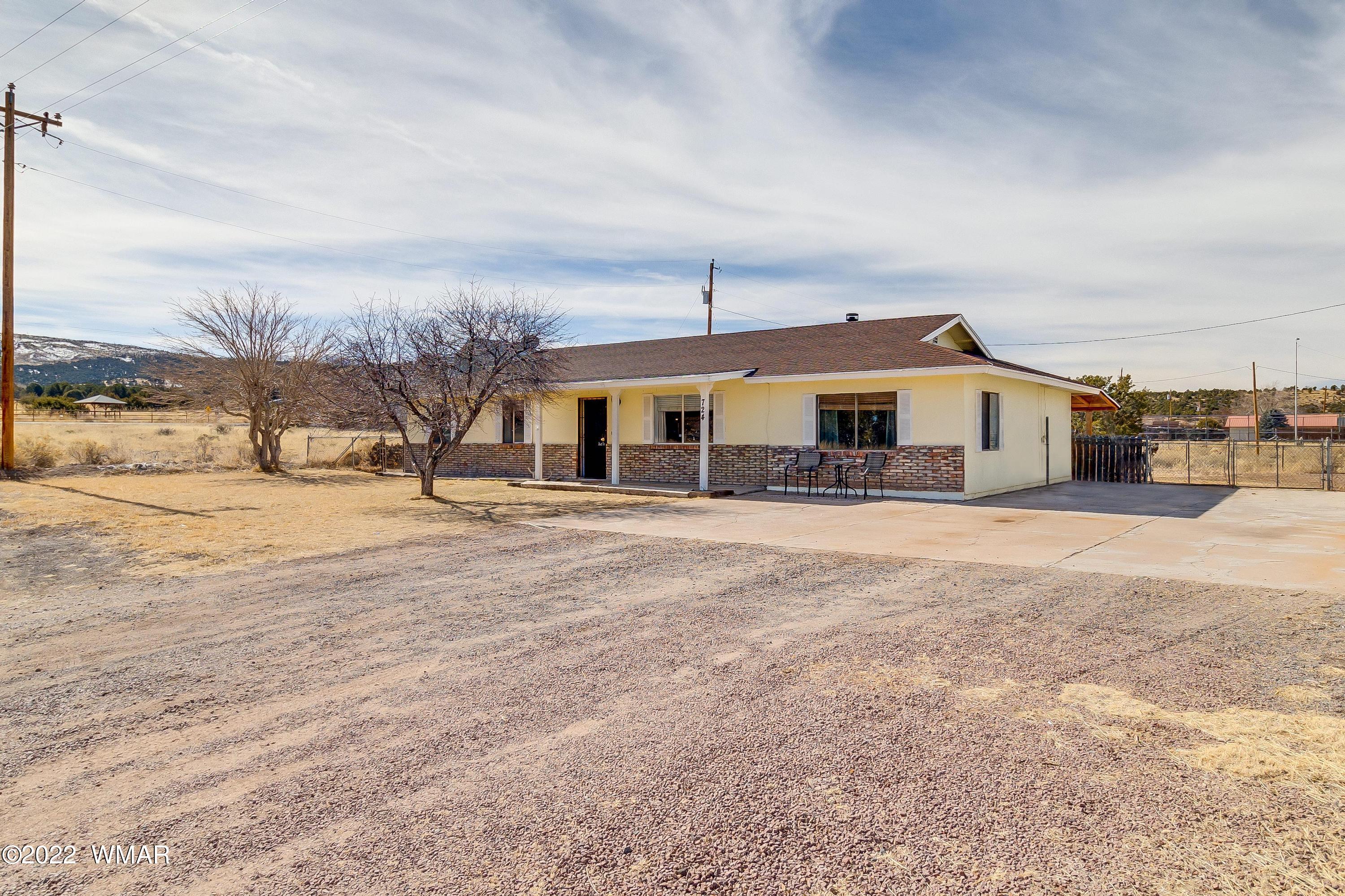 724 South School Bus Road Eagar, AZ 85925 - Photo 2 of 31