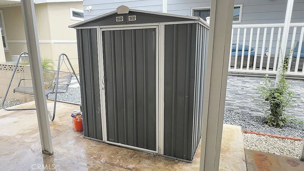 14851 Jeffrey Road, Unit 135 Irvine, CA 92618 - Photo 16 of 17 a view of an entryway