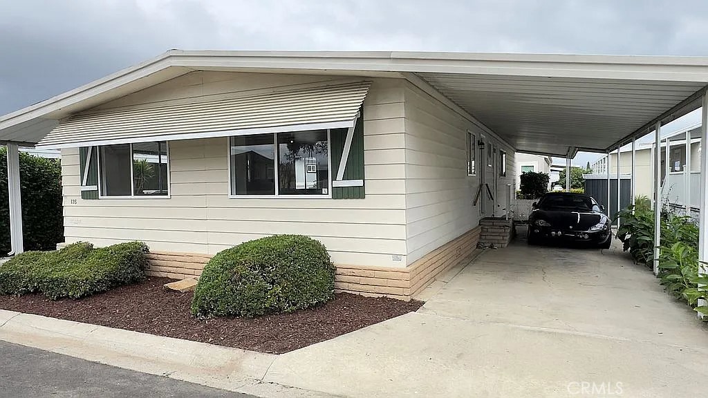 14851 Jeffrey Road, Unit 135 Irvine, CA 92618 - Photo 2 of 17 a view of a car garage