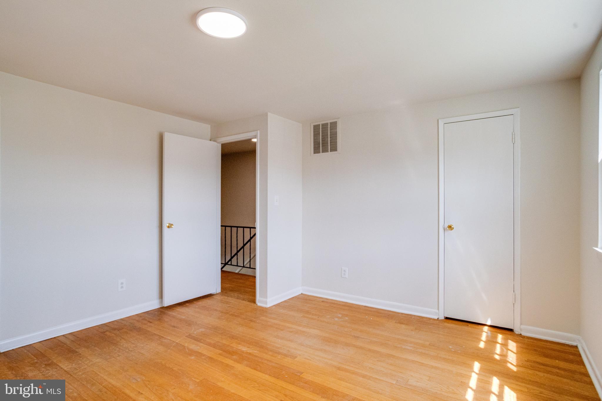5611 Chelwynd Road Halethorpe, MD 21227 - Photo 22 of 35