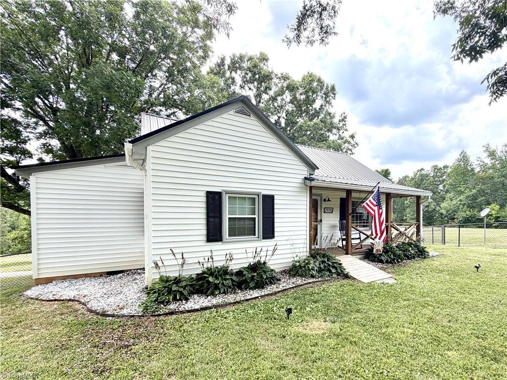 2935 Boones Cave Road Lexington, NC 27295 - Photo 4 of 37
