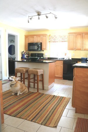 17 Maple Street Maynard, MA 01754 - Photo 8 of 23 Gallery Image 8