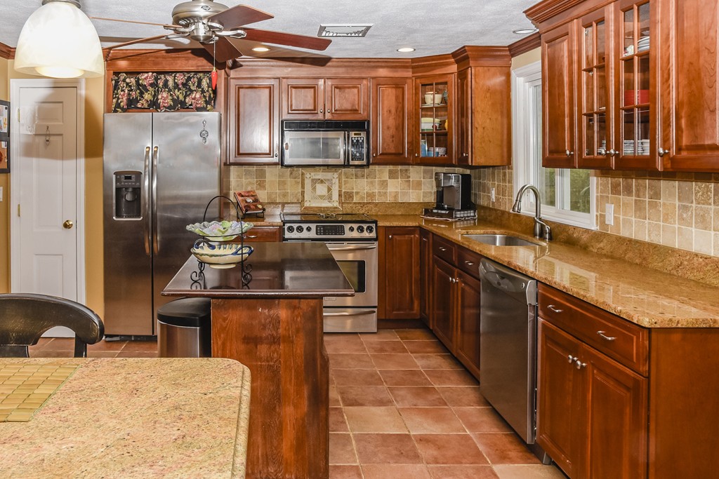 2 Alma Road Walpole, MA 02081 - Photo 9 of 27 Gallery Image 9