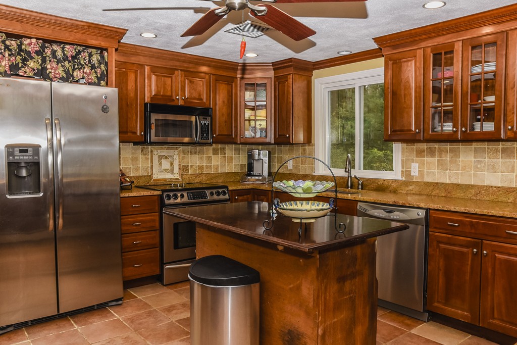 2 Alma Road Walpole, MA 02081 - Photo 10 of 27 Gallery Image 10