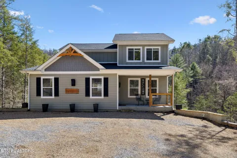 $835,000 | 330 Rainbow Circle, Townsend, TN 37882