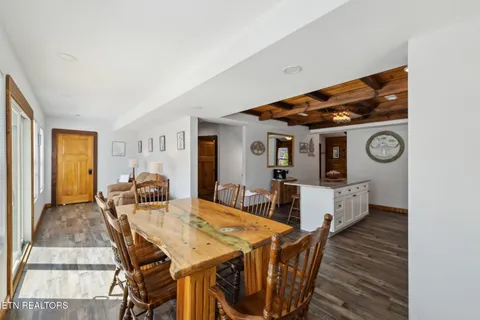 $835,000 | 330 Rainbow Circle, Townsend, TN 37882