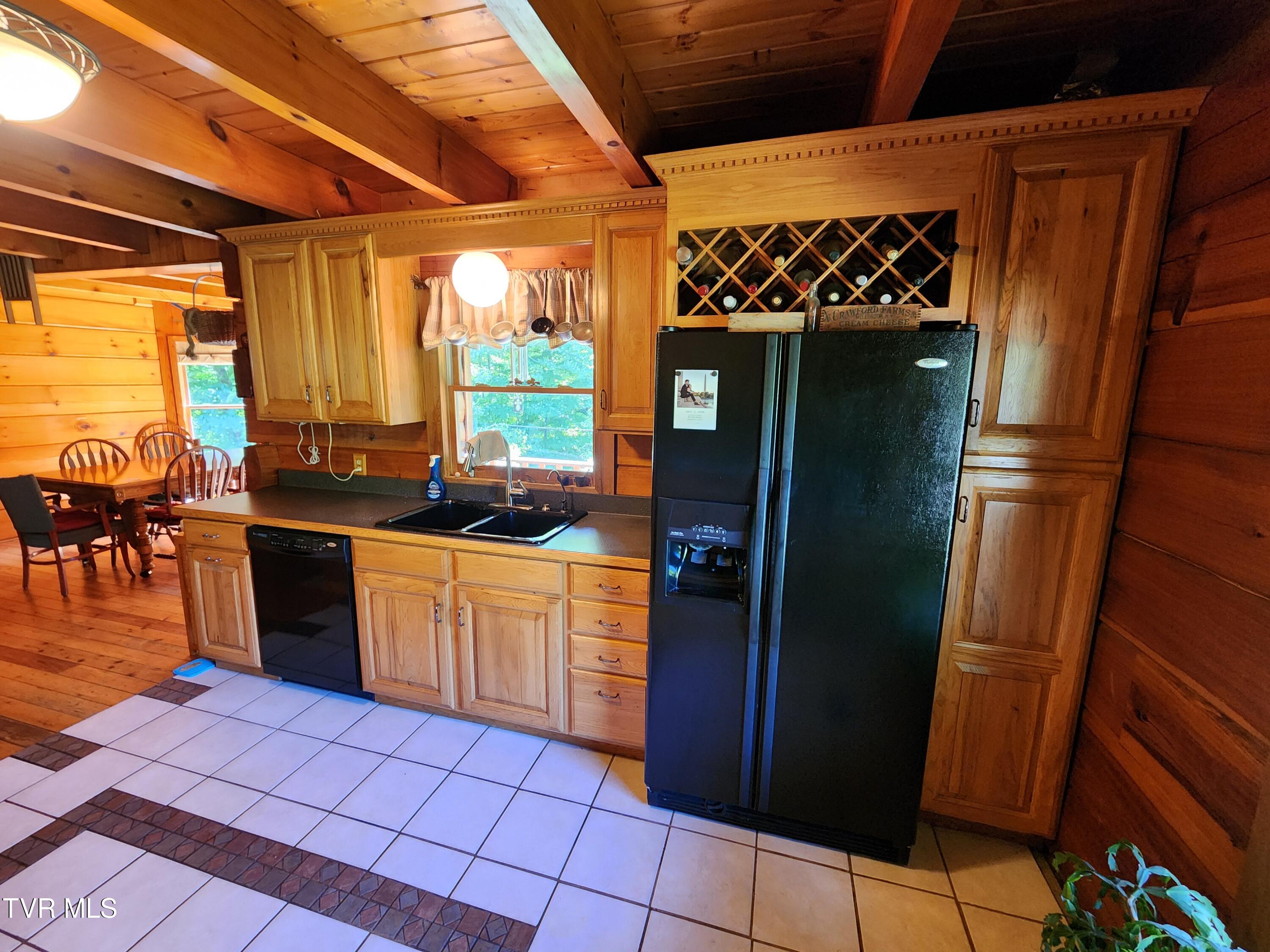 639 Dream Farm Road Birchleaf, VA 24220 - Photo 15 of 153 20240529_110835