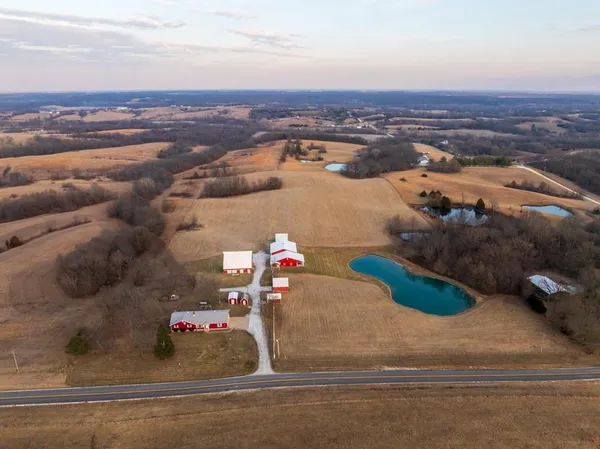 $595,000 | 32828 Zz Highway, Marceline, MO 64658