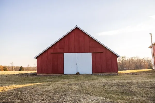 $595,000 | 32828 Zz Highway, Marceline, MO 64658
