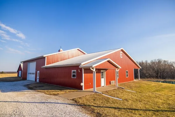$595,000 | 32828 Zz Highway, Marceline, MO 64658