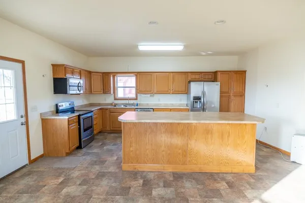 $595,000 | 32828 Zz Highway, Marceline, MO 64658