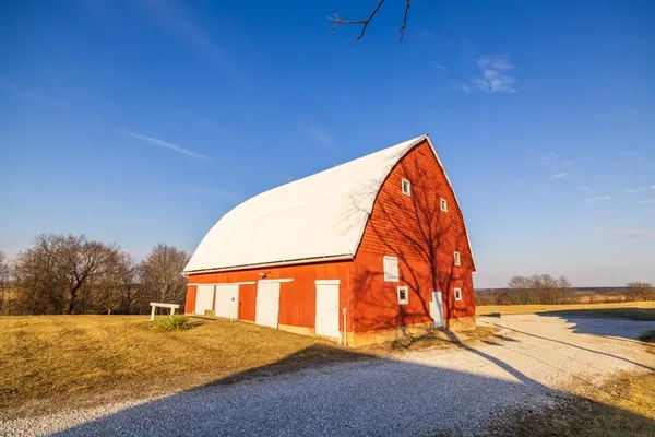 $595,000 | 32828 Zz Highway, Marceline, MO 64658